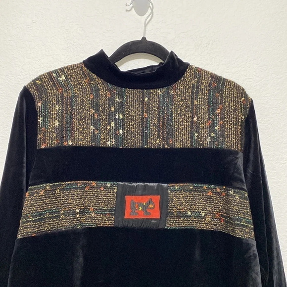 Rafael Velvet Embroidered Top Size M - Picture 2 of 6